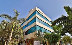 Yahvi Hotel Vadodara 3*