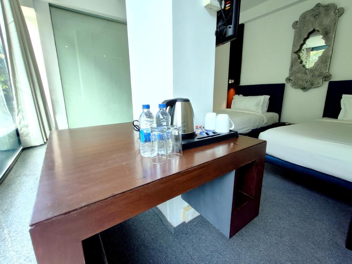 The Sky Imperial Hotel Yahvi Vadodara Exterior photo